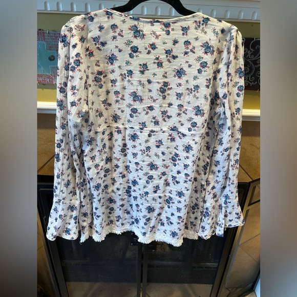 DECREE Top - Picture 2 of 8